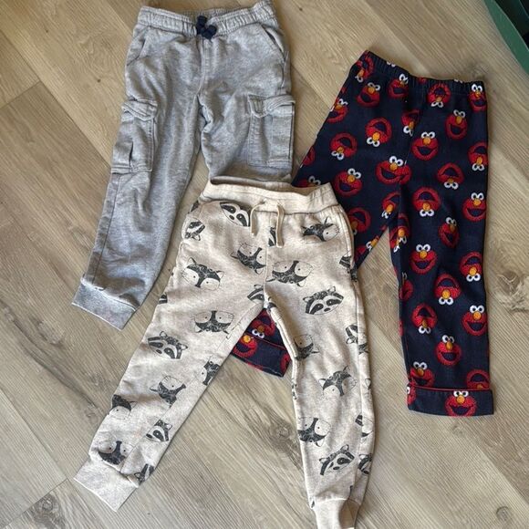 Carter’s, Elmo, Falls Creek Sweatpants Bundle Lot Lounge Sleep Size 5T - Picture 1 of 7